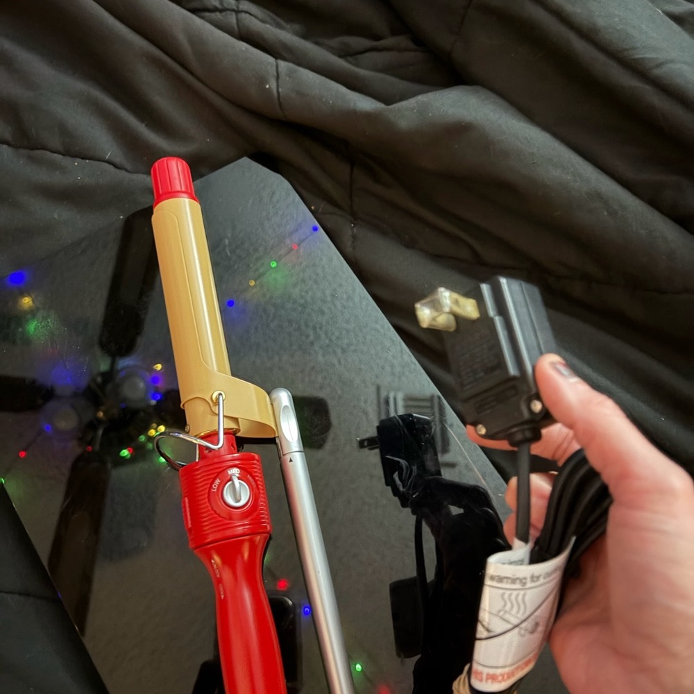 Chi red and Gold Curling Iron